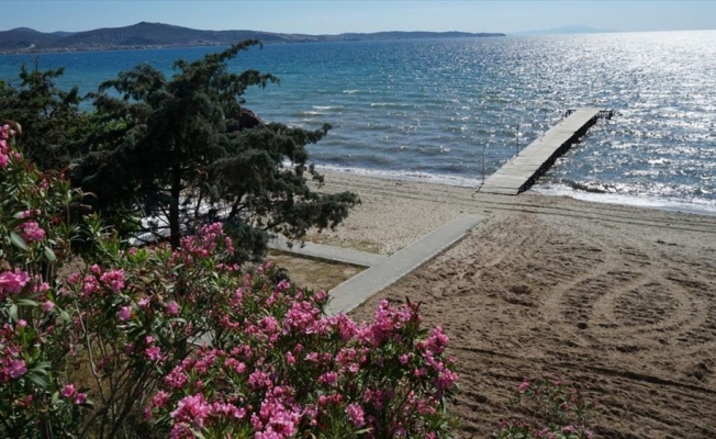 Kuzey Ege'nin gözde tatil merkezleri tedbirlerle yeniden açıldı