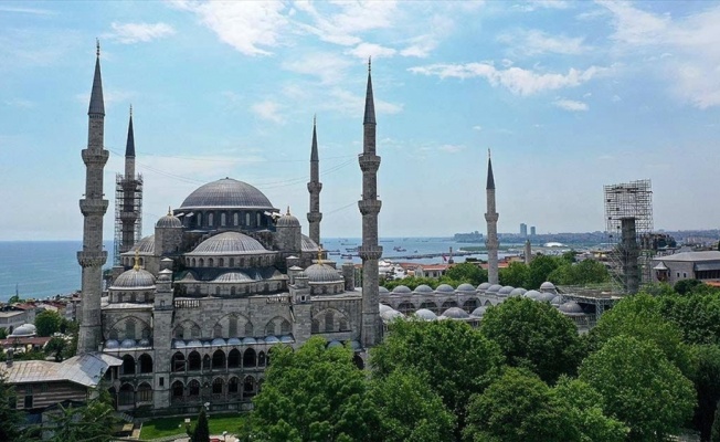 Minareler salgın sürecinde de 'kurtuluşa' çağırdı