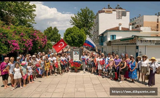 Rus Büyükelçi Andrey Karlov, Antalya'da anıldı
