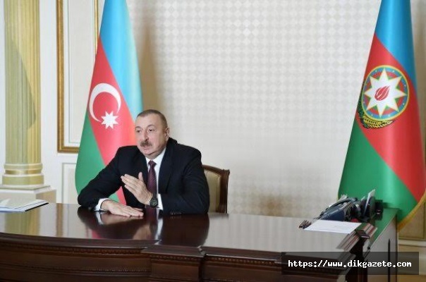 Aliyev yumruğunu masaya vurdu: Bazı diplomatlarımız hain çıktı!