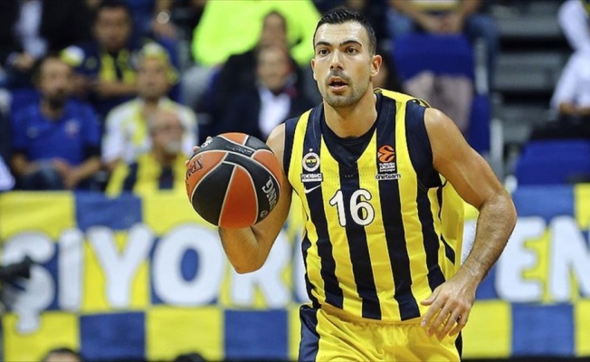 Fenerbahçe Beko'dan ayrılan Kostas Sloukas, Olympiakos'a döndü