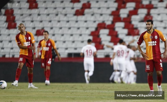 Galatasaray, Antalya'da galibiyeti son dakikalarda kaçırdı