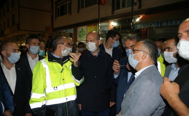 İçişleri Bakanı Soylu, Rize'deki sel bölgesinde incelemede bulundu