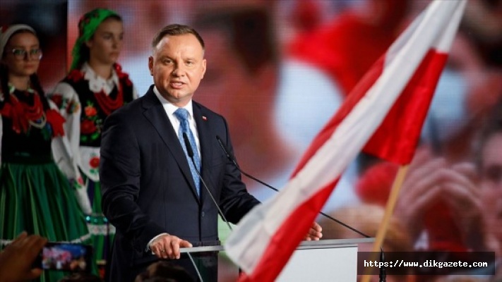 Polonya'da cumhurbaşkanı seçimini Duda kazandı