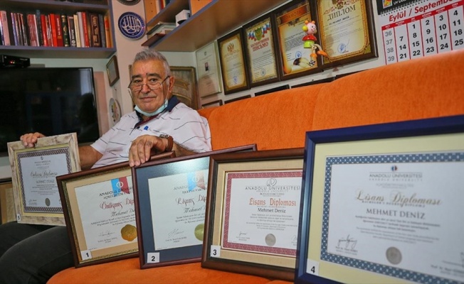 80 yaşındaki 'Süper Dede' beşinci üniversite diplomasına kavuştu