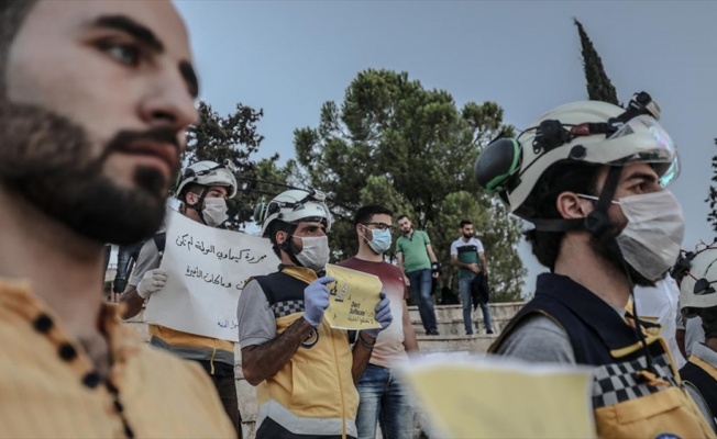 Doğu Guta'daki kimyasal silah katliamı İdlib'de protesto edildi