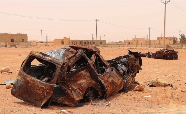 Libya'da Sirte düğümü için siyasi çözüm aranırken Hafter'in askeri yığınakları devam ediyor