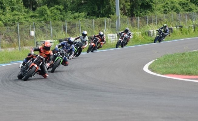 Milli motosikletçiler Portekiz ve Çekya'da piste çıkacak