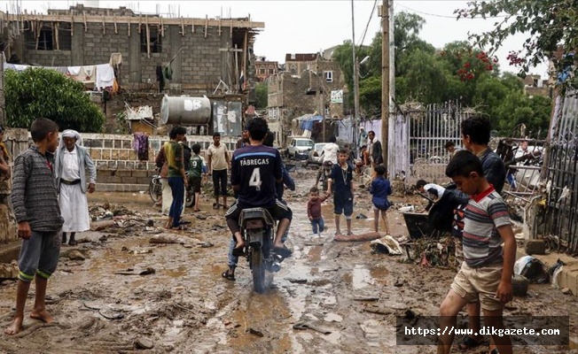 Yemen&#039;de sel nedeniyle 14 kişi hayatını kaybetti
