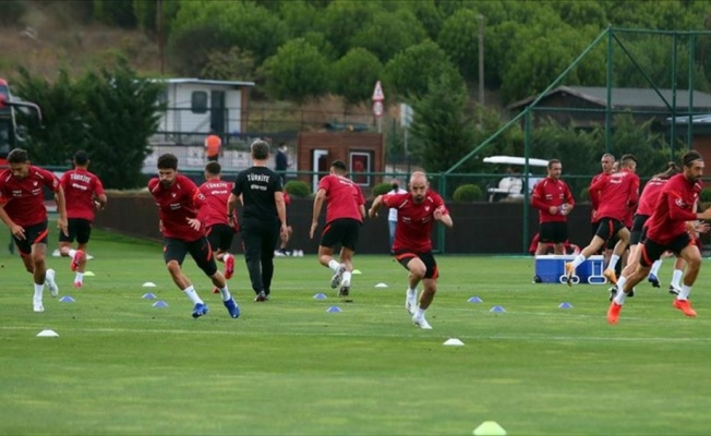 A Milli Futbol Takımı'nın Macaristan maçı hazırlıkları sürüyor