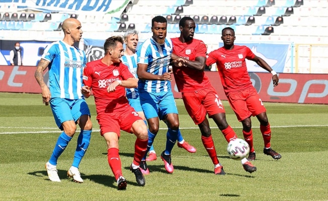 Demir Grup Sivasspor deplasmanda galip