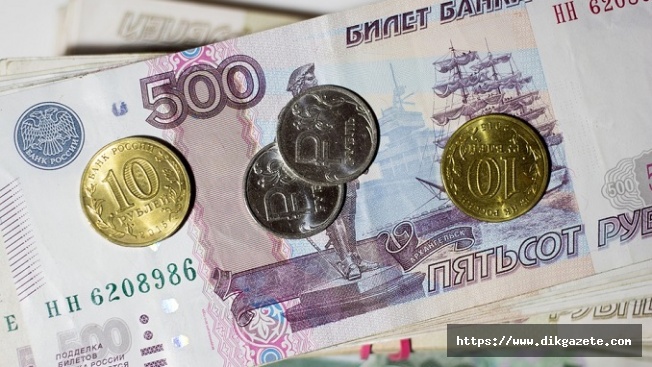 Rusya Çalışma Bakanlığı asgari ücreti 12 bin 700 rubleye çıkarmayı önerdi