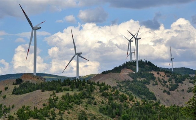 Rüzgar enerjisinde önlisans başvuruları ertelendi