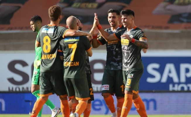 Alanyaspor performansıyla göz dolduruyor