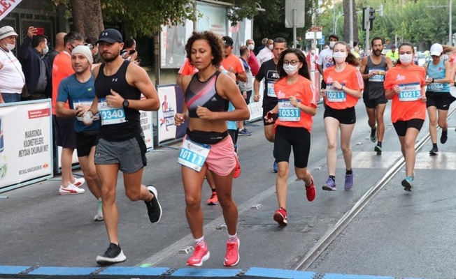 Uluslararası İzmir Maratonu başladı