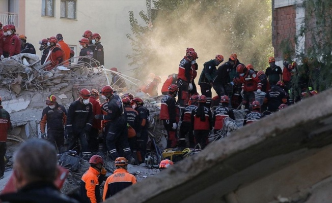 İzmir'deki depremde can kaybı 85'e yükseldi