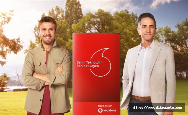 Vodafone&#039;un yeni reklam yüzü, sanatçı Aras Bulut İynemli oldu