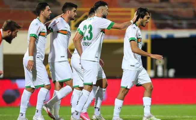 Lider Alanyaspor yarın Malatya'yı konuk edecek