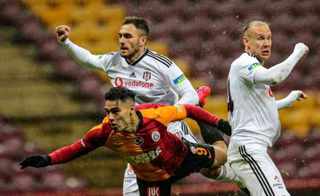 Galatasaray son dönemde derbi kazanmakta zorlanıyor