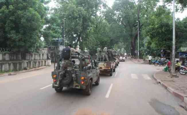 Mali'de darbeden 5 ay sonra askeri cunta feshedildi