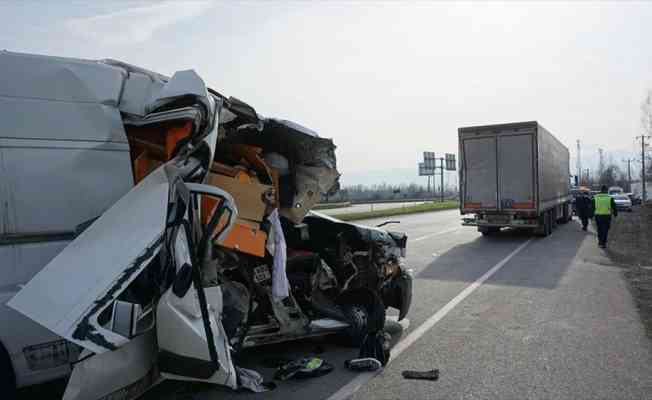 Milli motosikletçi Öncü kardeşler Sakarya&#039;da kaza geçirdi