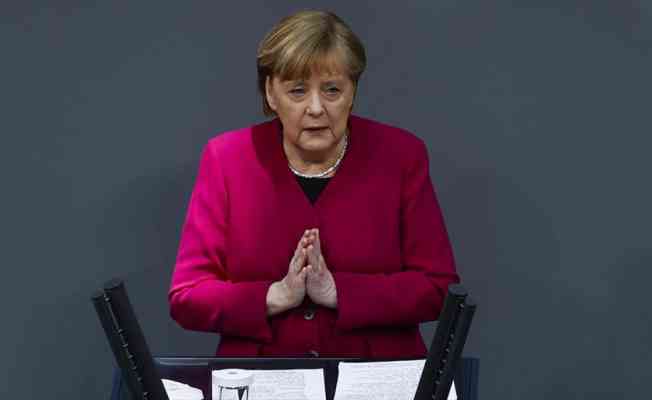 Merkel: Türkiye ile her düzeyde temaslara ihtiyacımız var