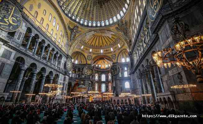 Namazın Müslümanlara hediye edildiği gece: Miraç