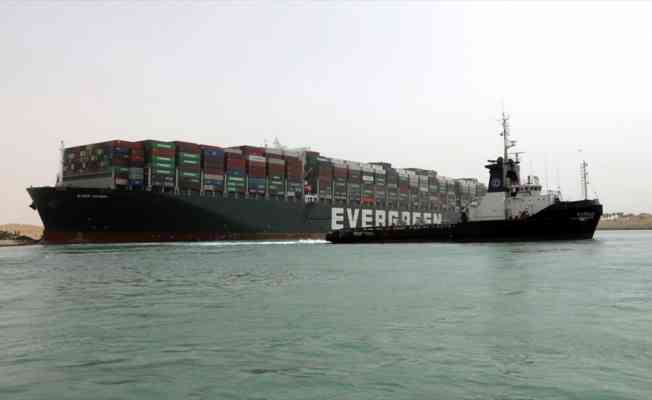 Süveyş Kanalı&#039;nda sıkışan gemi dünya lojistik sektörünün gündemini degiştirdi