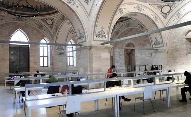 Türkiye'nin ilk milli kütüphanesi 'dijital çağa' ayak uyduracak