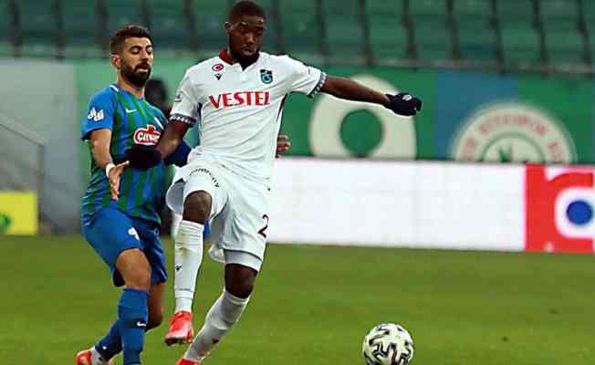 Çaykur Rizespor - Trabzonspor maçında gol çıkmadı