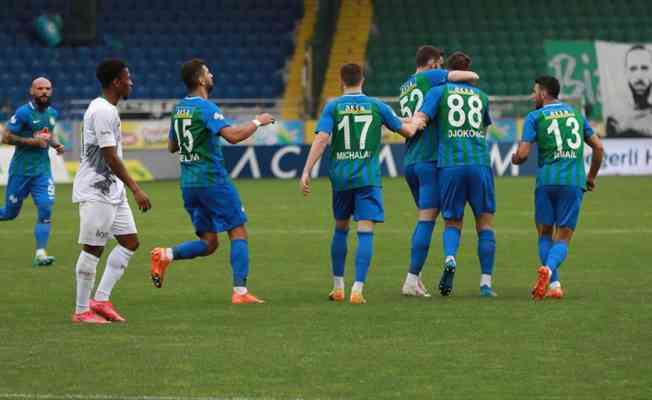 Gol düellosunda kazanan Çaykur Rizespor