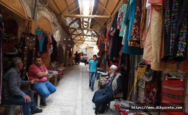 İsrail işgalinin 'boğduğu' El Halil'deki çarşı ve pazarlar ramazanda kısmen hareketlendi