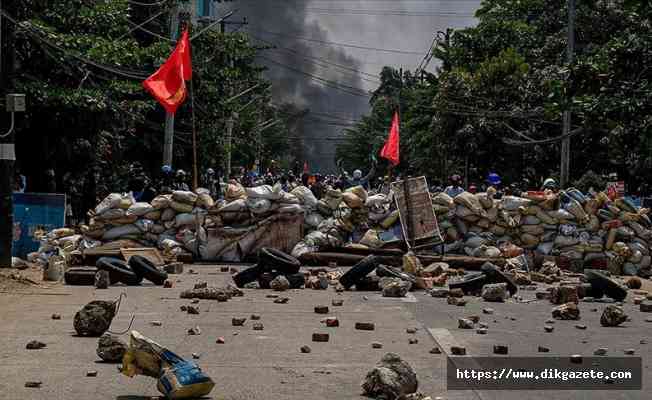 Myanmar ordusu darbe karşıtı protestolarda yaşanan çocuk ölümlerinin sorumluluğunu reddetti