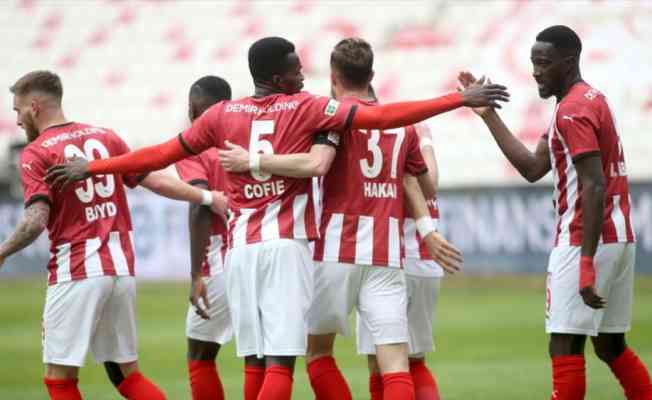 Sivasspor'un yenilmezlik serisi 13 maça çıktı