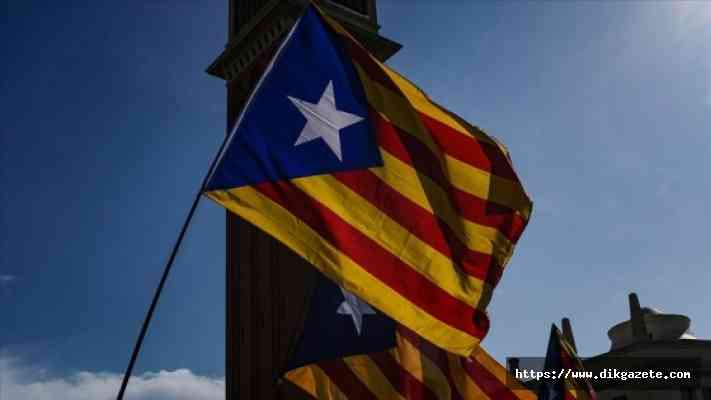 Katalonya'da yeni hükümet İspanya'dan ayrılma hedeflerini koruyarak kuruldu