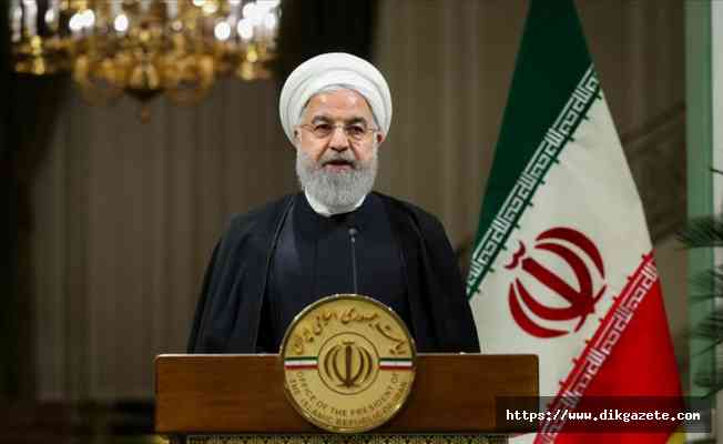 Ruhani&#039;den muhafazakarlara eleştiri: Yaptırımları sona erdirmek istediğimizde birileri rahatsız oluyor