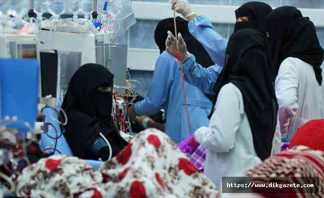 Yemen'in Husilerin ablukası altındaki Taiz kentinde diyaliz makinesi yetersizliği hastaları sıkıntıya sokuyor