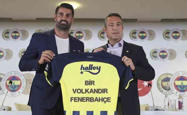 Volkan Demirel, Fenerbahçe'ye veda etti