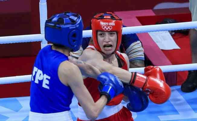 Buse Naz Çakıroğlu Tokyo'da finale yükseldi