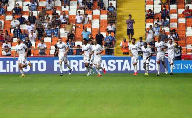 Fenerbahçe sezona galibiyetle başladı