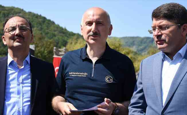 Karaismailoğlu: Kastamonu Bartın ve Sinop&#039;ta kapanan yollarımızı açmaya başladık