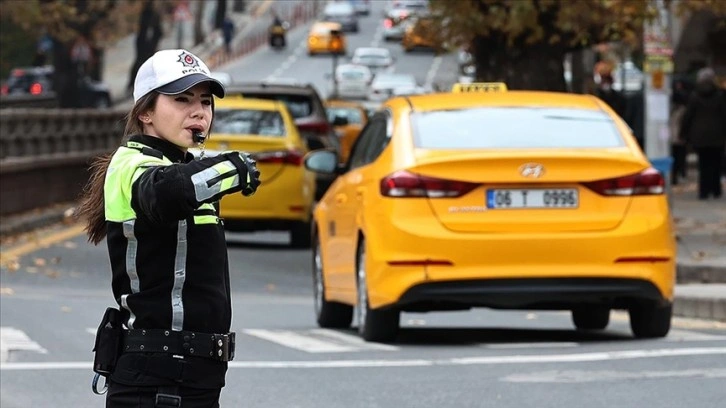 30 Ağustos Zafer Bayramı kutlamaları dolayısıyla Ankara'da bazı yollar trafiğe kapatılacak