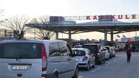 4 araçtan biri 'Kapıkule'den geçti