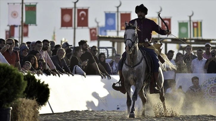 4. Dünya Göçebe Oyunları'nda atlı okçuluk müsabakaları başladı