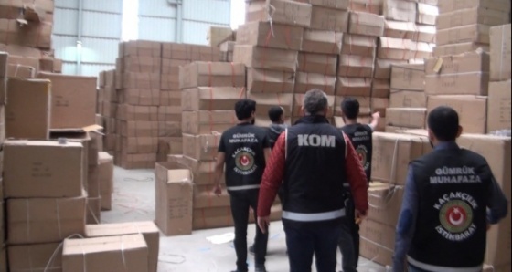 4 milyon 500 bin liralık kaçak oyuncağa polis baskını