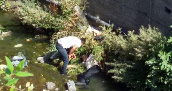 5 metre yüksekten dereye düştü