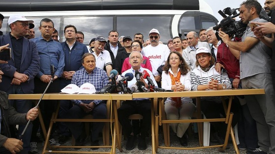 '80 milyonun kardeşçe, huzur içinde yaşamasını istiyoruz'