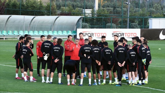 A Milli Futbol Takımı, Arnavutluk maçına hazır