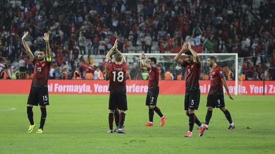 A Milli Futbol Takımı ilk galibiyet peşinde