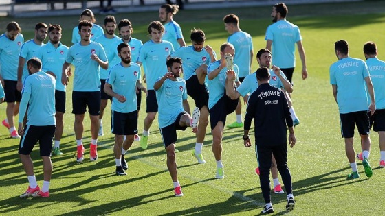 A Milli Futbol Takımı'nda Kosova maçı hazırlıkları